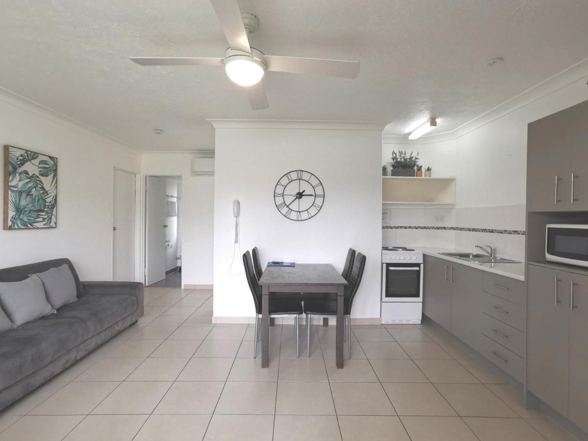 Bay Of Palms Hotel Gold Coast Buitenkant foto