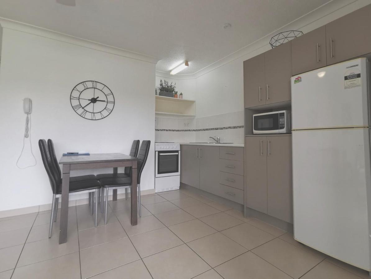 Bay Of Palms Hotel Gold Coast Buitenkant foto