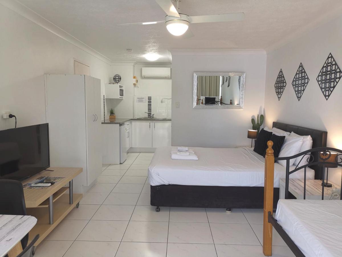 Bay Of Palms Hotel Gold Coast Buitenkant foto