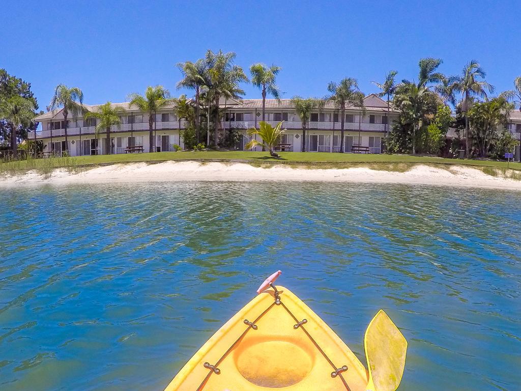 Bay Of Palms Hotel Gold Coast Buitenkant foto